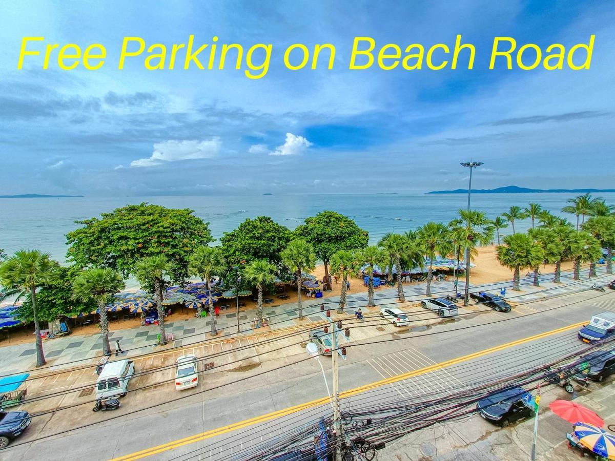 Happy Jomtien - Beachfront Exterior photo